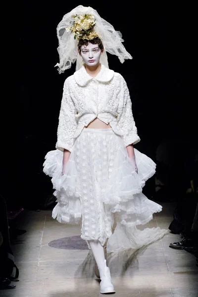 Look 26